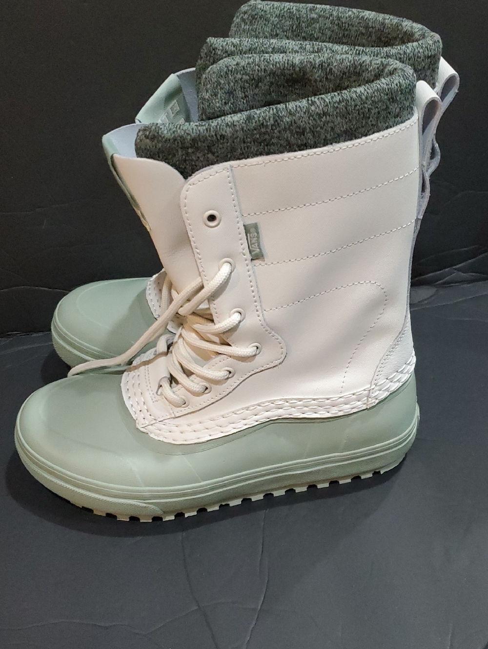 VANS MTE Grey Olive Standard Waterproof winter snow Boots size 7.5 men brand new